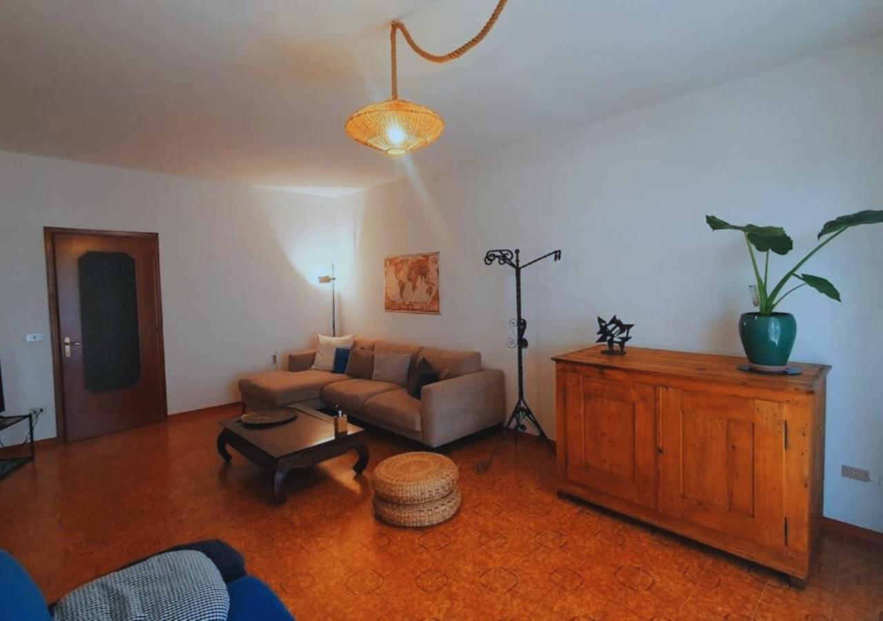 El Lugo Apartment Colà المظهر الخارجي الصورة